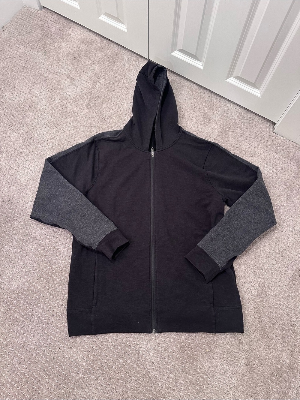 lululemon Men’s XL Dispatch Hoodie Black Gray Colorblock Full Zip Jacket